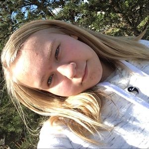 Meet your Posher, Savannah